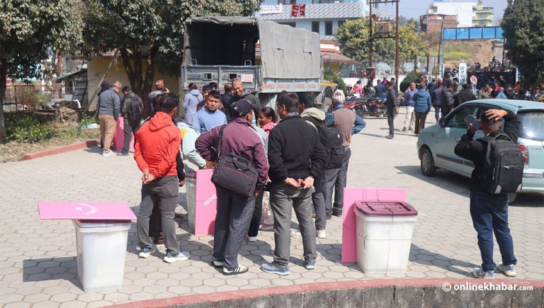 काभ्रेका सबै मतदान केन्द्रमा पुग्यो निर्वाचन सामग्री