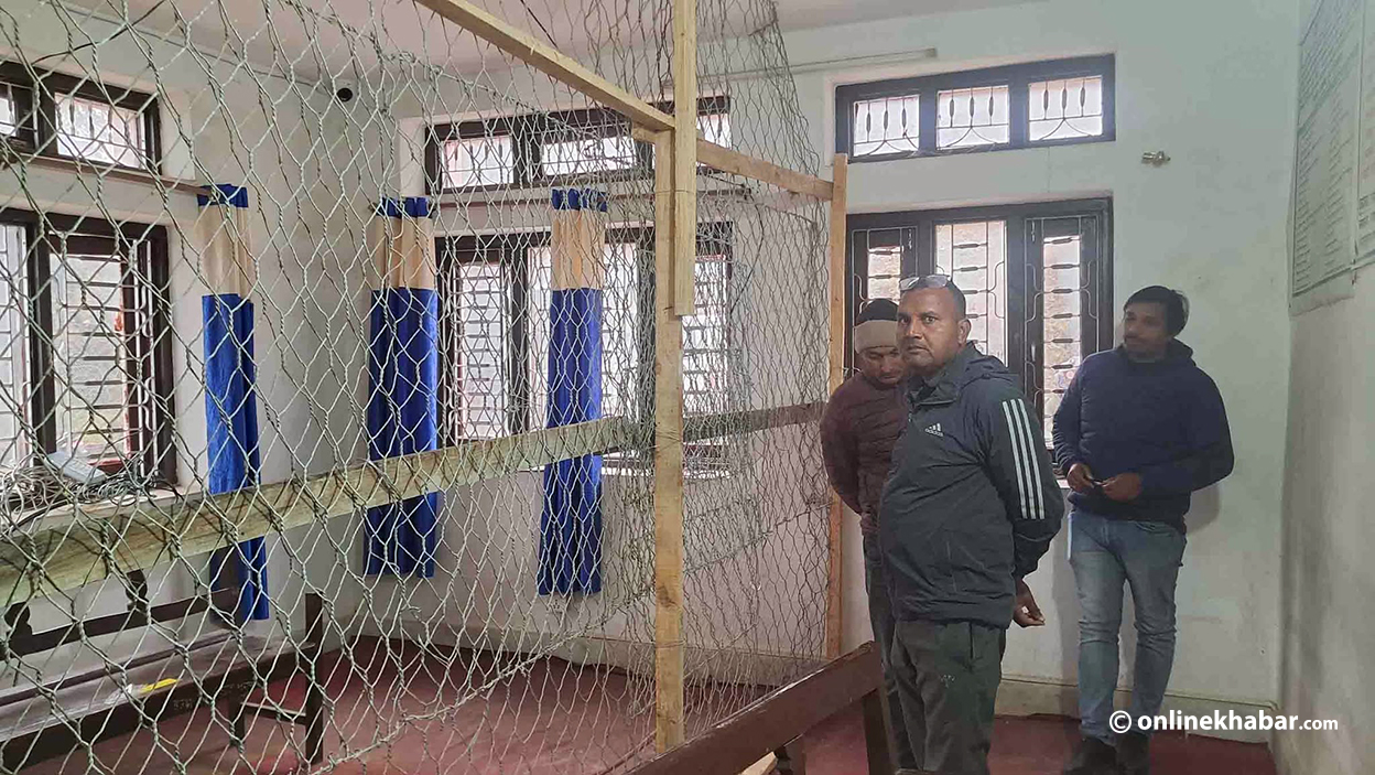 खोटाङमा मतगणना स्थल तयार, लगाइयो तारजाली