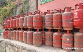 सल्यानमा ग्यास पाउँदैनन् उपभोक्ता, व्यवसायी भन्छन्- माग बढ्दा समस्या