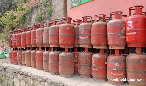 सल्यानमा खाना पकाउने ग्यास अभाव