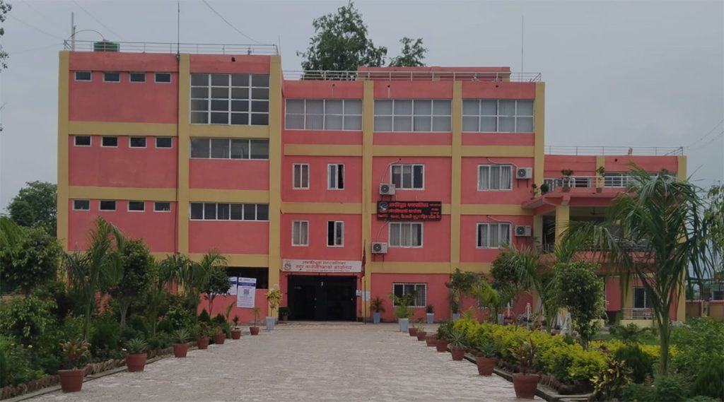 कैलालीमा अस्पताल सञ्चालनका विषयमा प्रदेश सरकार र नगरपालिकाको विवाद