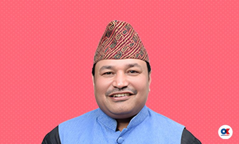 पर्सा क्षेत्र नं. २ का नेकपा उम्मेदवार मनोज चौधरी पक्राउ