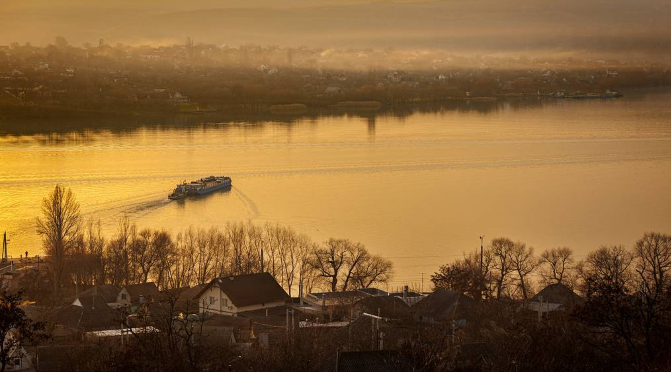 युक्रेनबाट निस्किएको तेलले निस्टर नदी प्रदूषित, मोल्डोभामा खानेपानी आपूर्ति बन्द