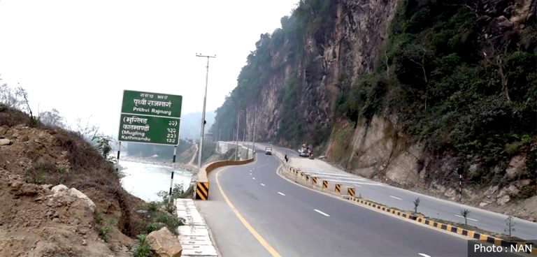 आँबुखैरेनी–जामुने सडकखण्ड स्तरोन्नतिको काम ९५ प्रतिशत सकियो