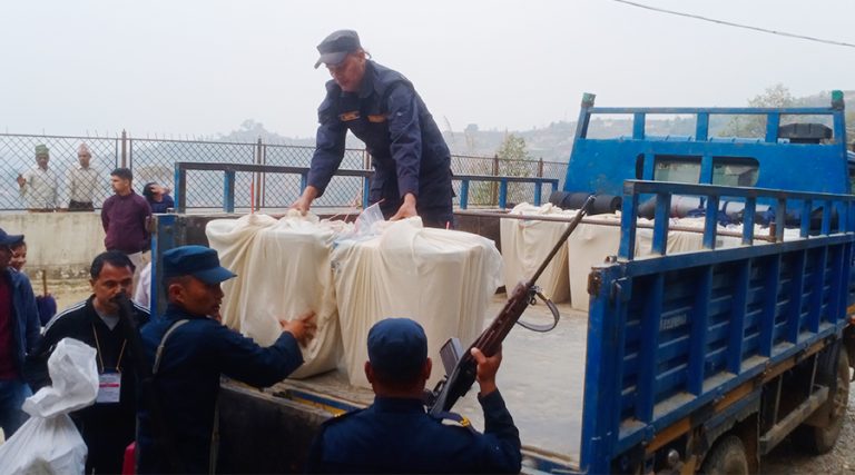 नुवाकोटमा मतपेटिका मध्यरातसम्म गणनास्थलमा पुर्‍याइने  