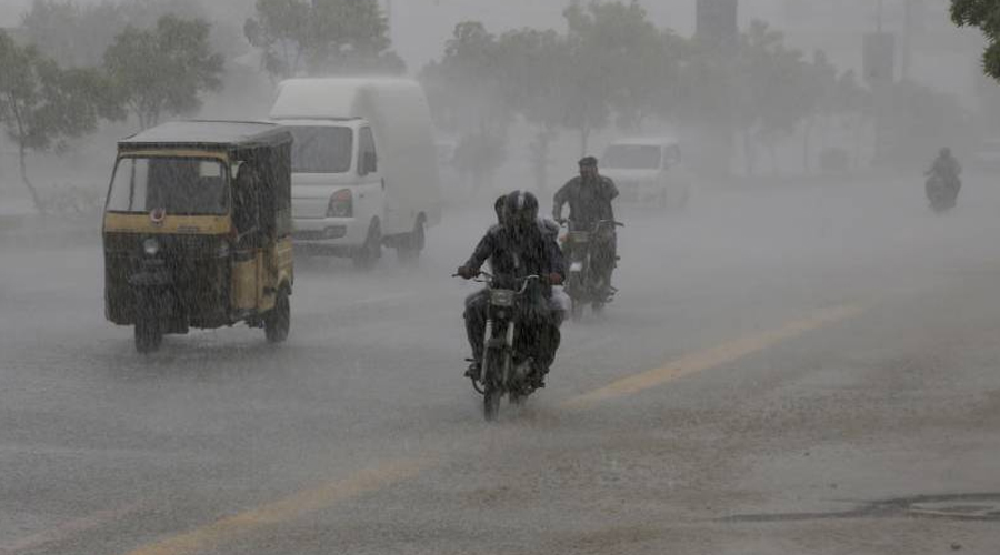 पाकिस्तानमा भारी वर्षाका कारण १७ जनाको मृत्यु, ३० घाइते