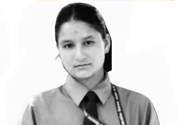 डोटीमा माटोको ढिस्कोमा पुरिएर किशोरीको मृत्यु