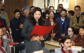 शपथ समारोहमा ढिलो पुगिन् रामकुमारी, एक्लै लिइन् शपथ