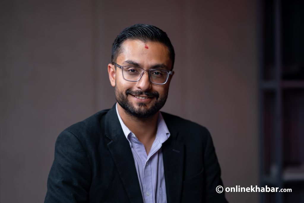 सरकारका प्रवक्तालाई प्रश्न : प्रधानमन्त्री र मन्त्रीलाई महाधिवेशन लाग्दा काम कारबाही प्रभावित हुँदैन ?