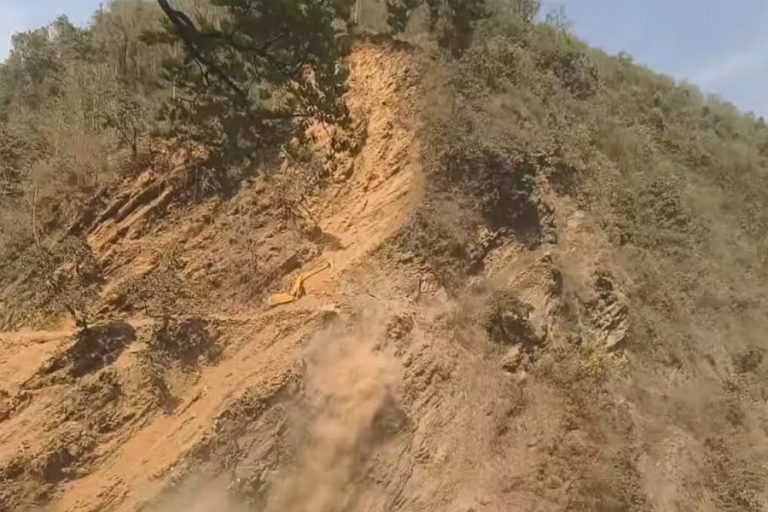 गुल्मीको सिस्ने भिर सडकखण्ड एक महिना बन्द