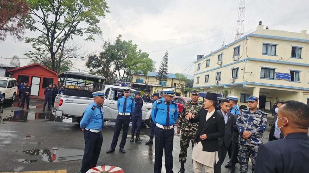 गृहमन्त्री सुधन ट्राफिक कार्यालय छिरेपछि पुगेका थिए ललितपुर