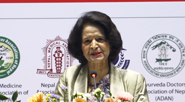 नेपाली औषधि उद्योगलाई आत्मनिर्भर बन्न स्वास्थ्यमन्त्रीको आग्रह