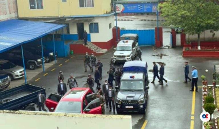 ललितपुर प्रहरी कार्यालय पुगे गृहमन्त्री