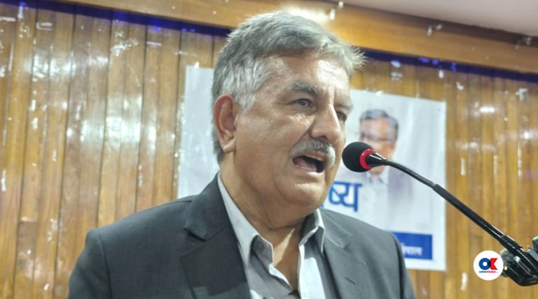 सुरेन्द्र पाण्डेको ठहर : एमाले सच्चिने कि सक्किने संकटको सामना गर्दैछ