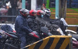 काठमाडौंमा वर्षाले बढायो ट्राफिक जाम