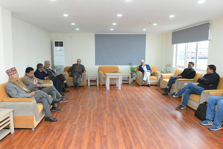 ओली रिहाइको माग गर्दै एमालेले सार्वजनिक गर्‍यो विरोध कार्यक्रम