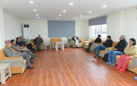 ओली पक्राउ परेपछि एमाले सचिवालय बैठक जारी