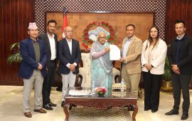 प्रधानमन्त्रीलाई उज्यालो नेपाल पार्टीले बुझायो ज्ञापन