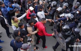 बबरमहल क्षेत्रमा एमाले कार्यकर्ता र प्रहरीबीच झडप