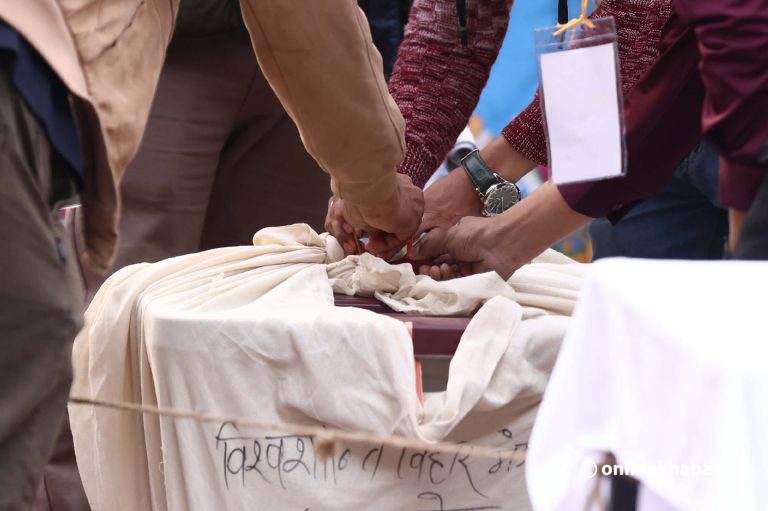 निर्वाचन आयोगको पत्रकार सम्मेलन (LIVE)