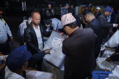 काठमाडौं-९ मा सर्वदलीय बैठक सुरु, केहीबेरमा गणना