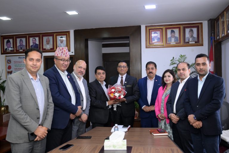 अब निजी क्षेत्रले घुस खुवाउन पर्दैन : अर्थमन्त्री