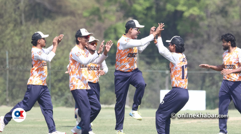 माथिल्लो मुलपानीमा भिड्दै एपीएफ र बागमती प्रदेश (तस्वीरहरू)