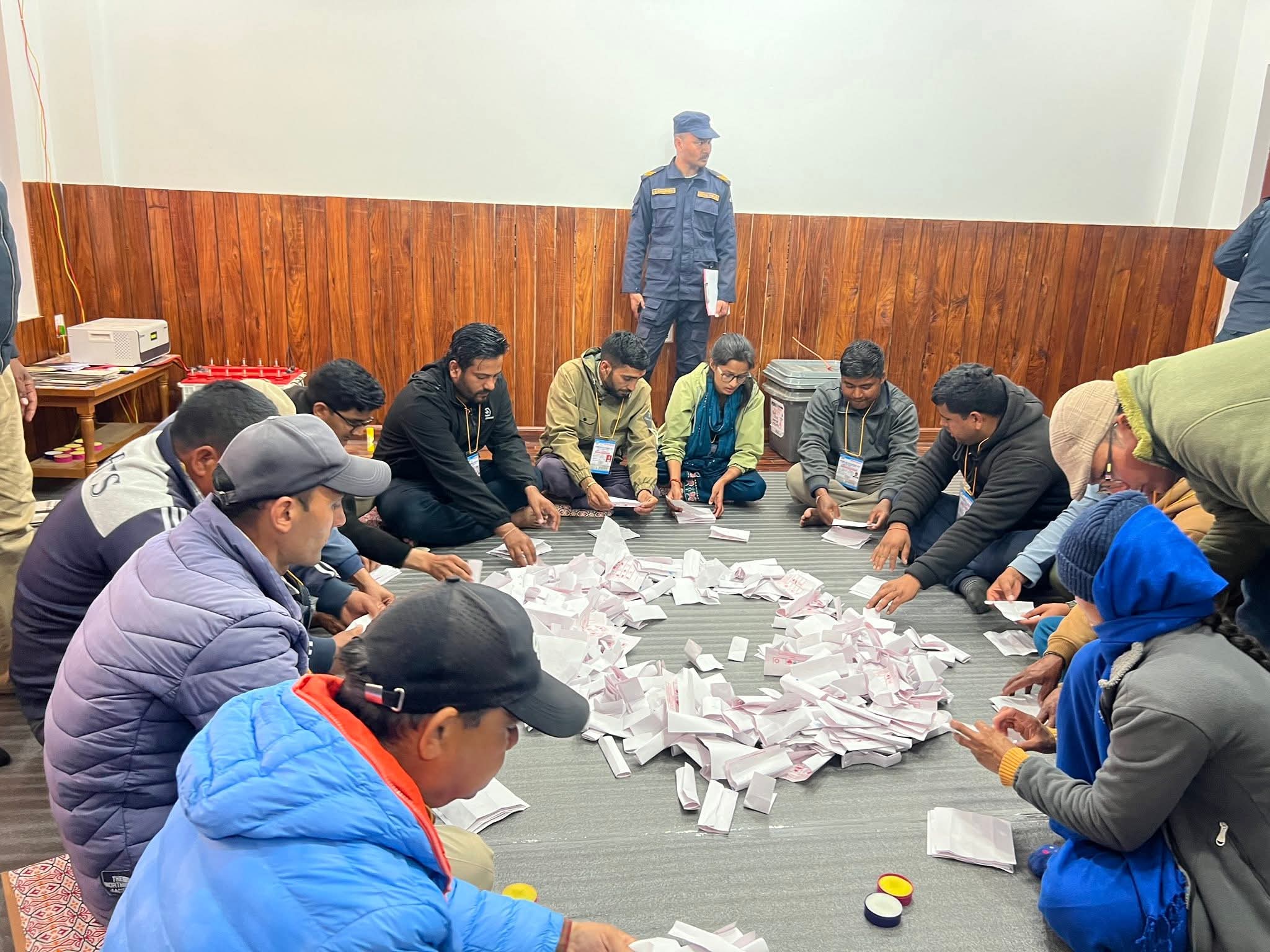 बैतडीमा रास्वपाको सुरुवाती अग्रता, पछ्याउँदै कांग्रेस