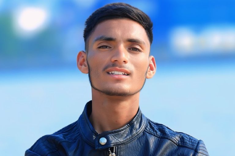 कविता-असुरक्षित