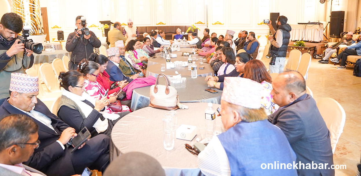 १४औं महाधिवेशनबाट निर्वाचित केन्द्रीय सदस्यहरू सहभागी (तस्वीरहरू)