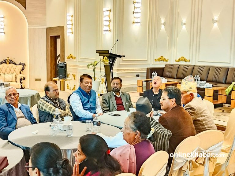 समानान्तर गतिविधि चलाउने समूहलाई कांग्रेसले गरायो सचेत