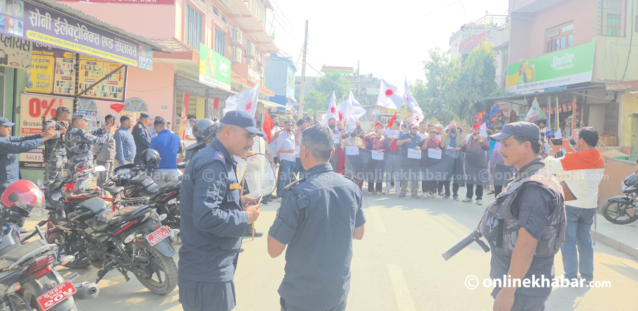 धनगढीमा पनि ओली–लेखकको रिहा माग्दै प्रदर्शन