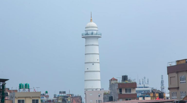 अब धरहरामा नि:शुल्क पार्किङ