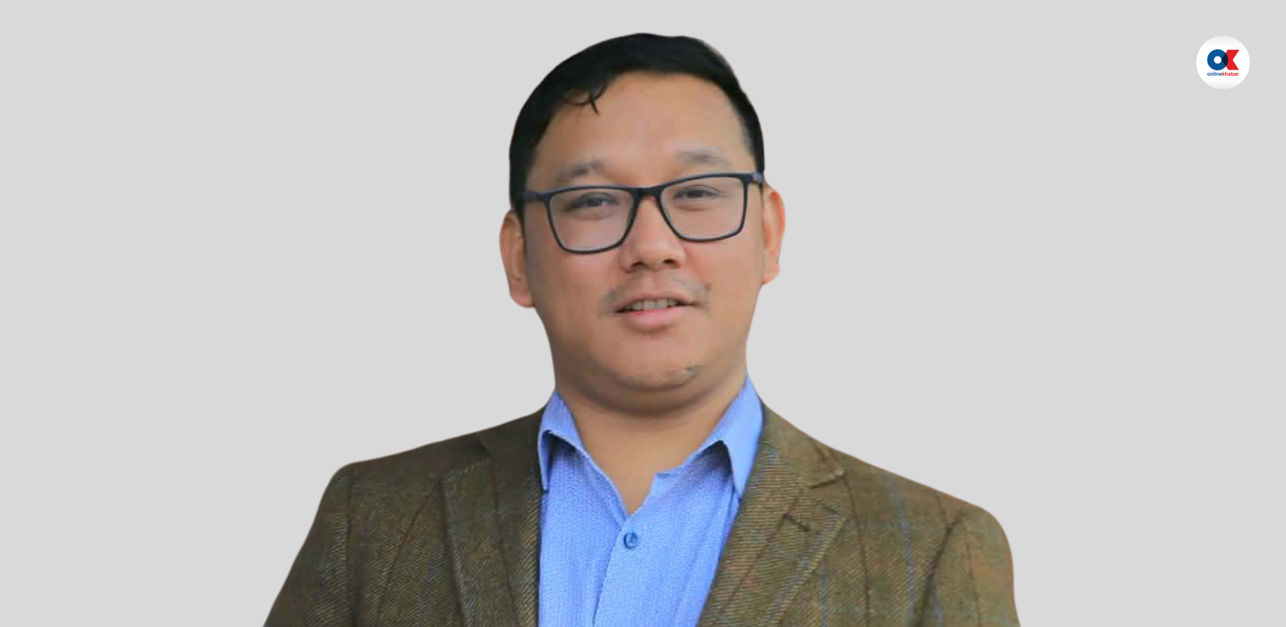 डा. विशाल बुवाको हेरचाह गर्न बेलायत गएका थिए, सयौं वृद्ध-वृद्धाको सहारा बने