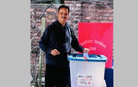 हरिवंशले बुढानीलकण्ठबाट गरे मतदान, भन्छन्- देशले सक्षम नेतृत्व पाउनेछ