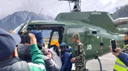 हुम्लामा बच्चा जन्माउन नसकेपछि गर्भवतीको हेलिकप्टरबाट उद्धार