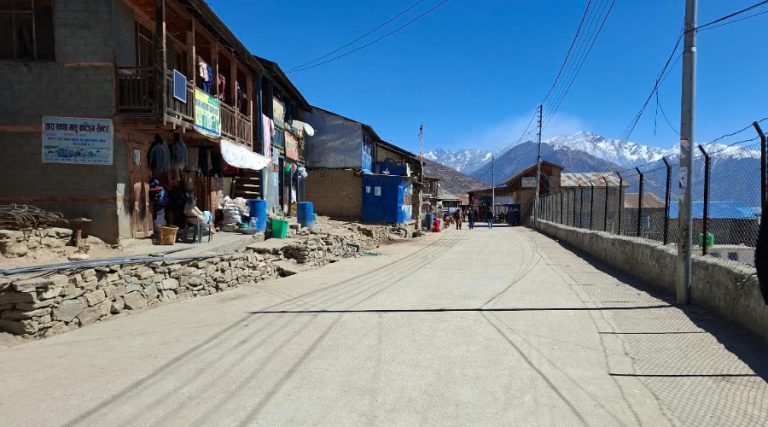 हुम्लाको सदरमुकाम सिमकोट सुनसान