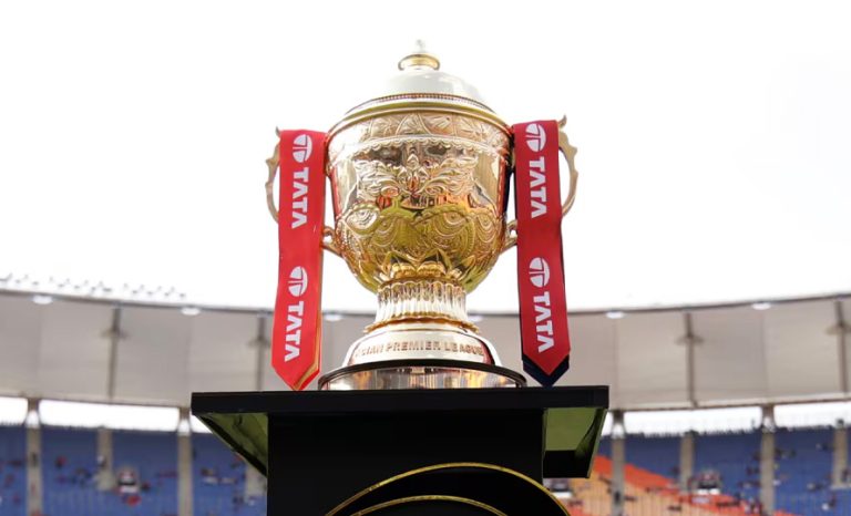 आईपीएल क्रिकेट आजदेखि, पहिलो खेलमा बेंगलुरु र हैदराबाद भिड्दै