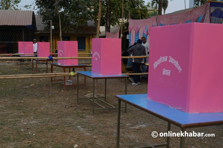 भीआईपीदेखि कलाकारसम्मले कहाँबाट गर्दैछन् मतदान ?