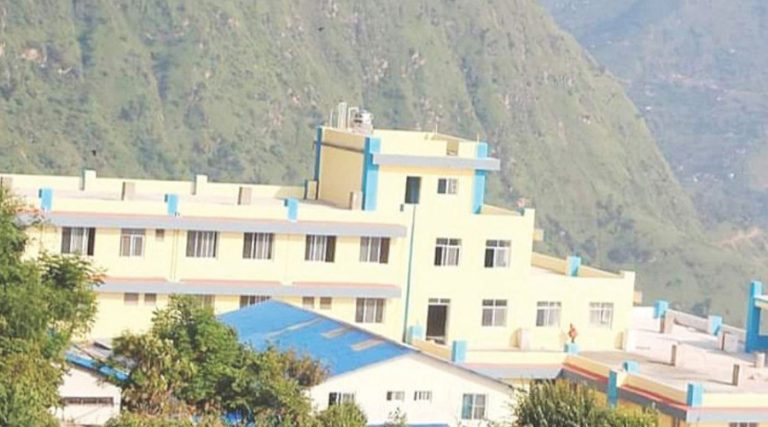 जिल्ला अस्पताल कालीकोटमा विशेषज्ञ चिकित्सा सेवा पुन: सञ्चालनमा