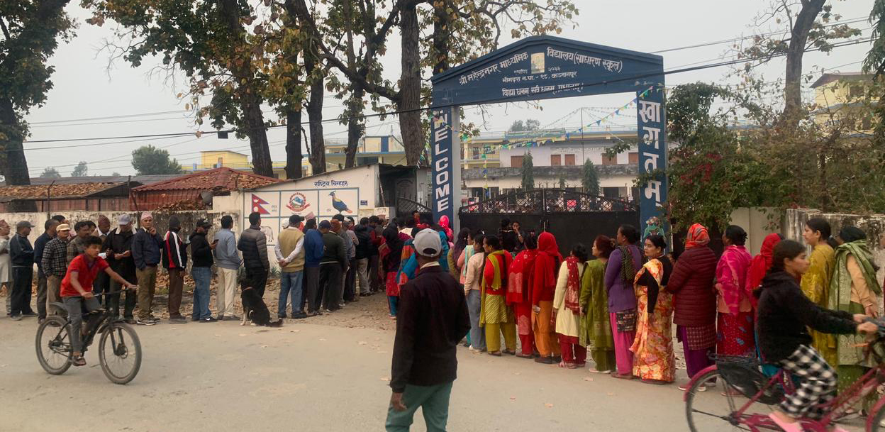 सुदूरपश्चिममा शान्तिपूर्ण मतदान सम्पन्न, खस्याे ५० प्रतिशत मत