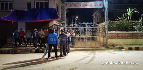 ओली निवास गुण्डुमा रातभर चहलपहल, सडकमा कार्यकर्तादेखि सवारीसम्म