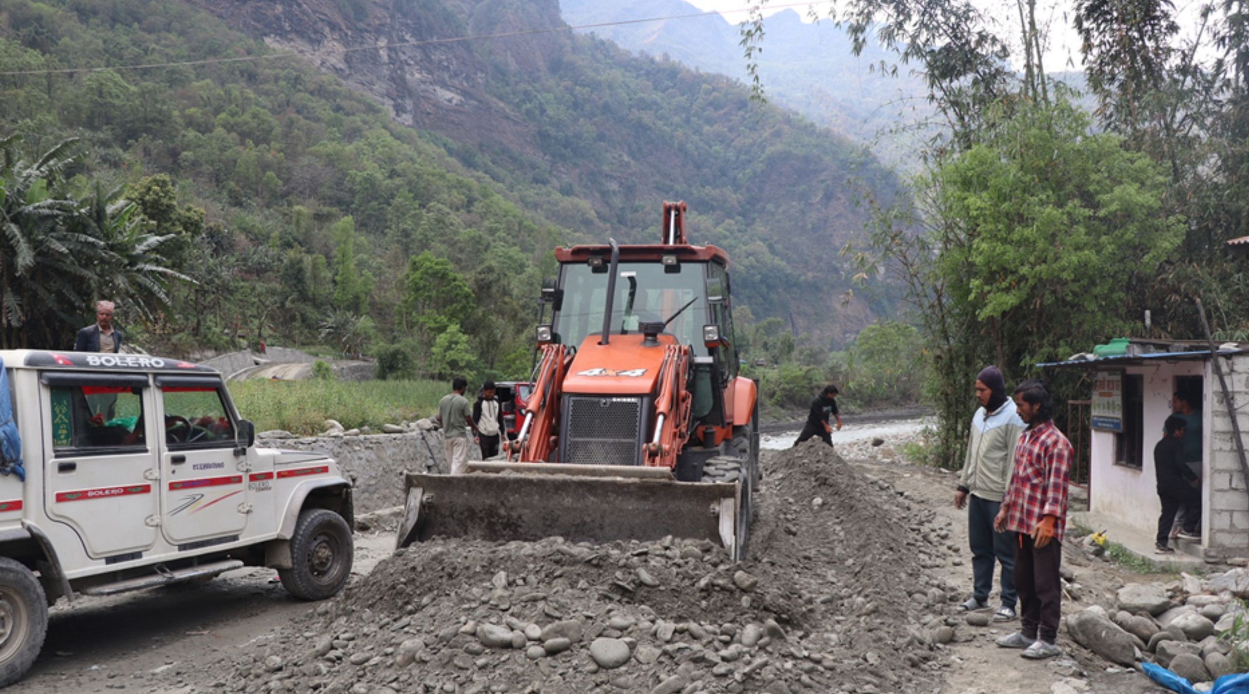 बजेट अभावमा म्याग्दीका बहुवर्षीय सडक आयोजना प्रभावित   