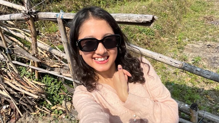 कन्टेन्ट क्रियटर प्रशंसा सुवेदीले मतदानपछि भनिन्, ‘पछिल्लो भन्दा भिन्न महुसस भयो’