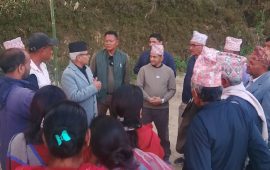 चुनाव हारेका खनाल धन्यवाद दिन गाउँगाउँमा