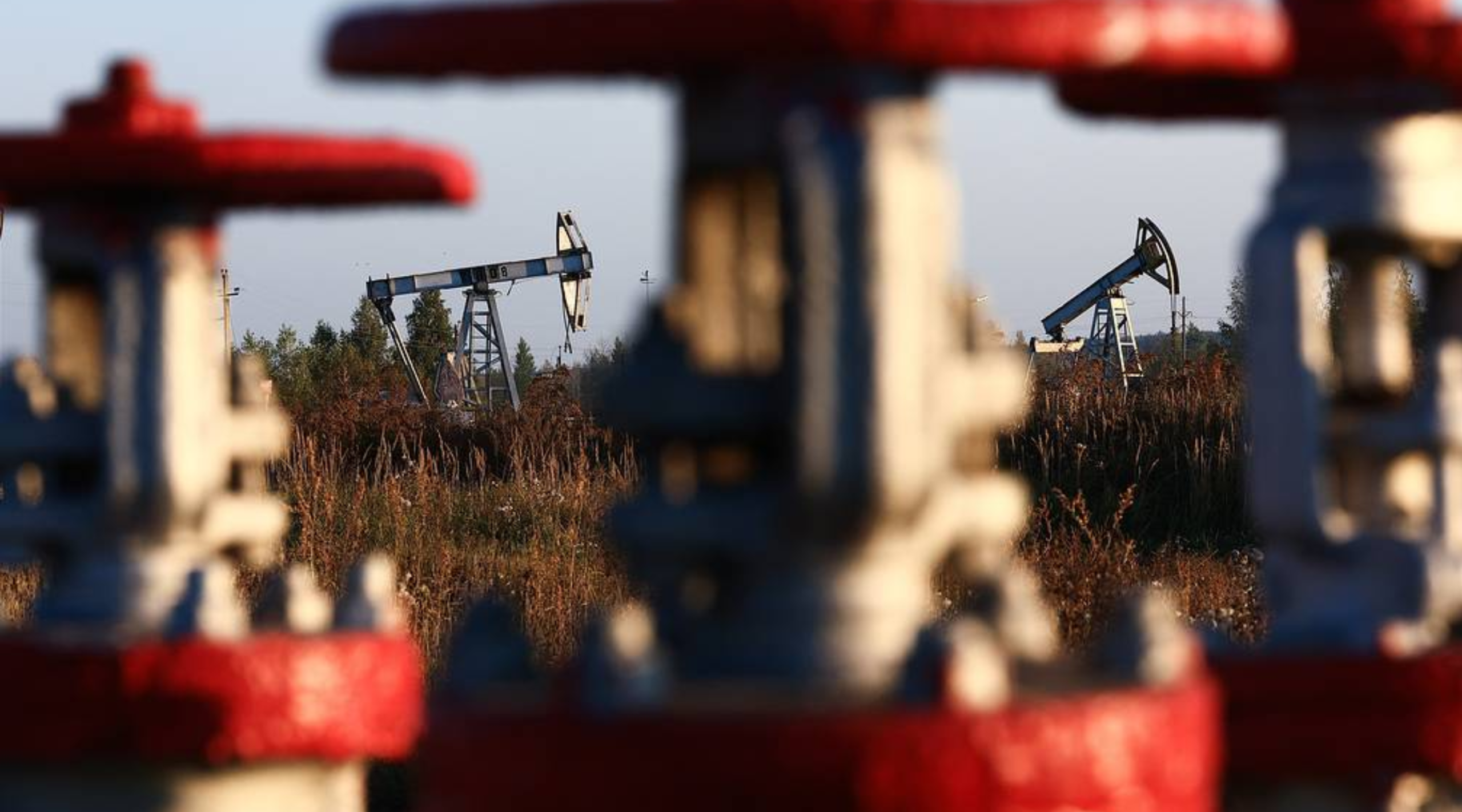 ‘प्राइस सिलिङ’ लागु गर्ने देशलाई तेल नबेच्ने रुसको चेतावनी