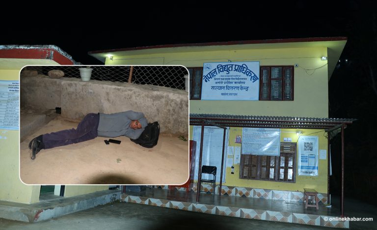 ३ थान मिटरबक्स लिन मध्यरातसम्म धर्नामा बसे वडाध्यक्ष