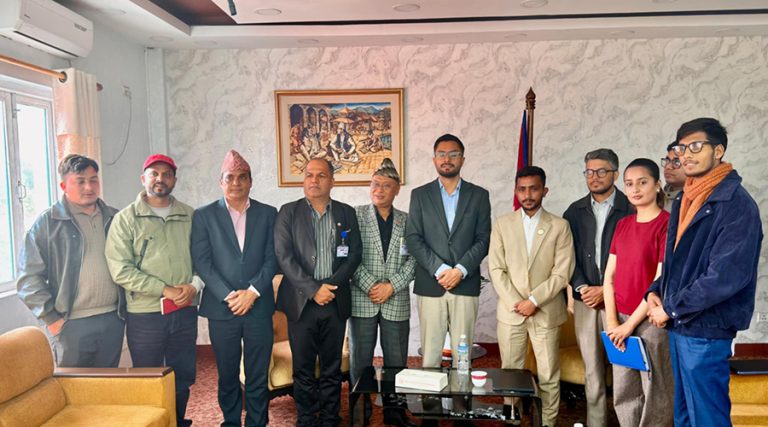 दशरथ चन्द स्वास्थ्य विज्ञान विश्वविद्यालयको क्षमता विस्तार गरिने