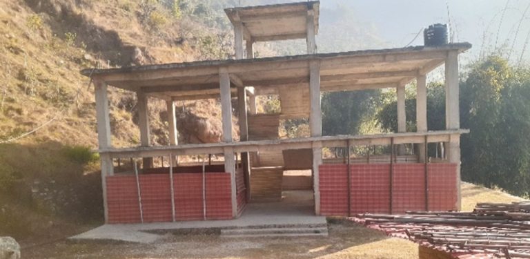 बजेट अभावमा विद्यालय भवन निर्माण अधुरो