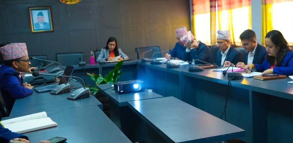 १०० कार्यसूची : कानुन मन्त्रालयसँग सम्बन्धित विषयमा मन्त्री गौतमले थालिन् छलफल